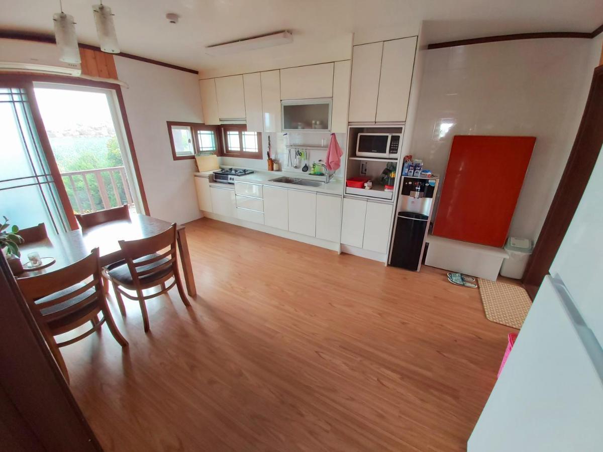 感觉良好度假屋 济州市 外观 照片
