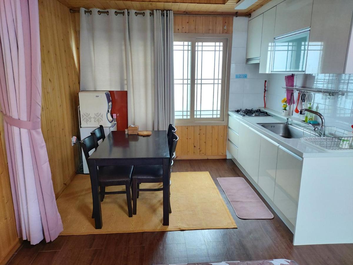 感觉良好度假屋 济州市 外观 照片